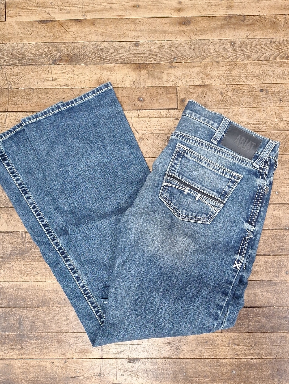 Ariat Medium Indigo Straight-Leg Jeans, 38inch Waist, 36 Inseam